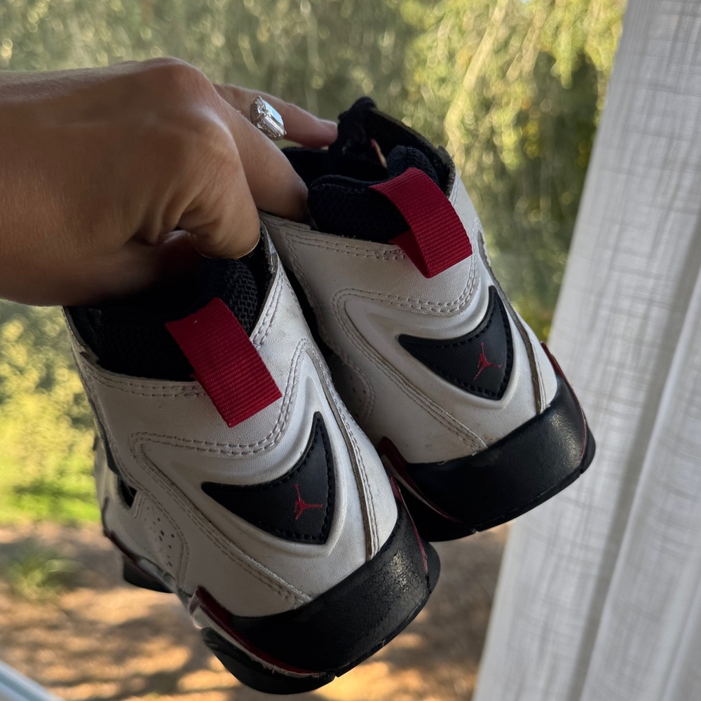 Jordan true flight white varsity red black 5 6.5 - Picture 5 of 7